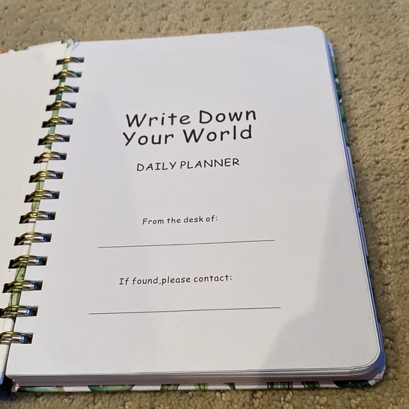 NWOT Daily Planner - Picture 2 of 4